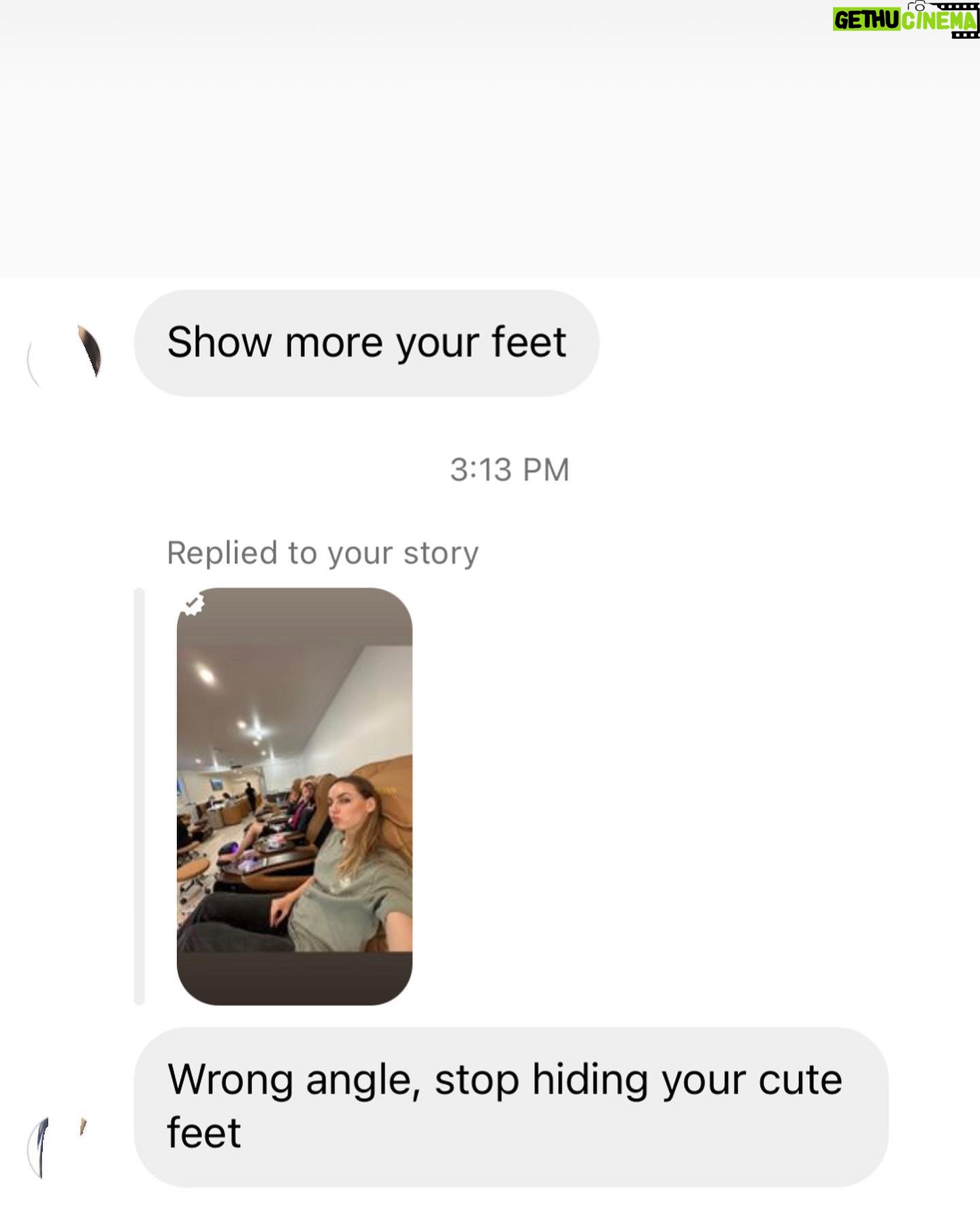 Michelle Mylett Instagram - stop hiding your cute feet !