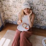 Michelle Randolph Instagram - food for thought 💡