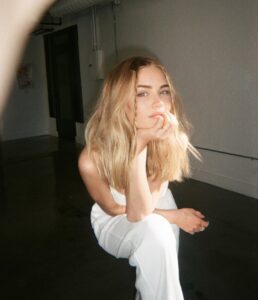Michelle Randolph Instagram - 25 😸