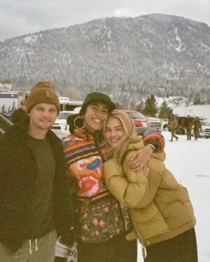 Michelle Randolph Instagram - Went ice skating in uggs ⛄️