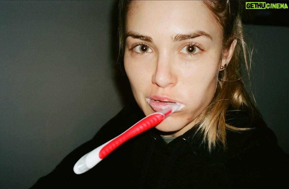 Michelle Randolph Instagram - morning!!!! how did u sleep