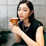 Michelle Wai Instagram - 飲杯咖啡避個雨☕ #coffeetime Outfit: @anteprimahk #Anteprimahk