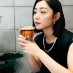 Michelle Wai Instagram - 飲杯咖啡避個雨☕ #coffeetime Outfit: @anteprimahk #Anteprimahk
