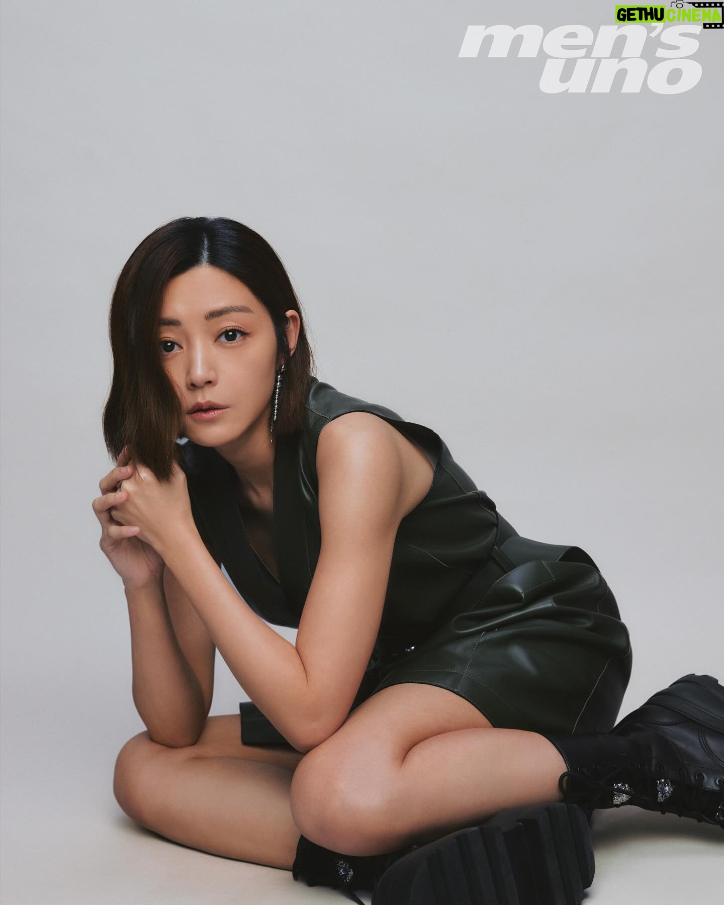 Michelle Wai Instagram - ππ©Άππ©Ά @mensunohk #unogirlfriend Text/ Cherry Lo @cherrylwt Photography/ Matt Hui @m.a.t.t.h.u.i Styling/ Vera Cheng @__veracheng Hair Styling/ @wiltam_hair Makeup/ @make_up_by_mw Wardrobe/ @isseymiyakeofficial @Ports1961 @Mingma_official from @Lanecrawford #mensunohk #unogirlfriend #unopeople