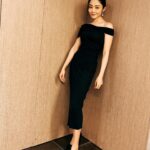 Michelle Wai Instagram – Cool 😎🖤

Dress: @maxandco @maxandco_asia
Accessories: @apmmonaco 
Hair: @singsing113 
Makeup: @make_up_by_mw