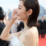 Michelle Wai Instagram - 好珍惜可以見到咁多愛電影嘅業界人士聚首一齊嘅一夜，好榮幸可以置身其中參加到金像獎，再次恭喜所有得獎者！👏🏻👏🏻👏🏻 #附上紅地氈的美照😝 #第42屆香港電影金像獎 #金像獎 #不日成婚2 Gown: @homologofficial Shoes: @louboutinworld Jewelry: @emperorjewellery #英皇珠寶 Styling: @rules.Co @kwongbobo Hair: @singsing113 Makeup: @make_up_by_mw @guerlain Camera: @canonhongkong Photo: @stefani_shum