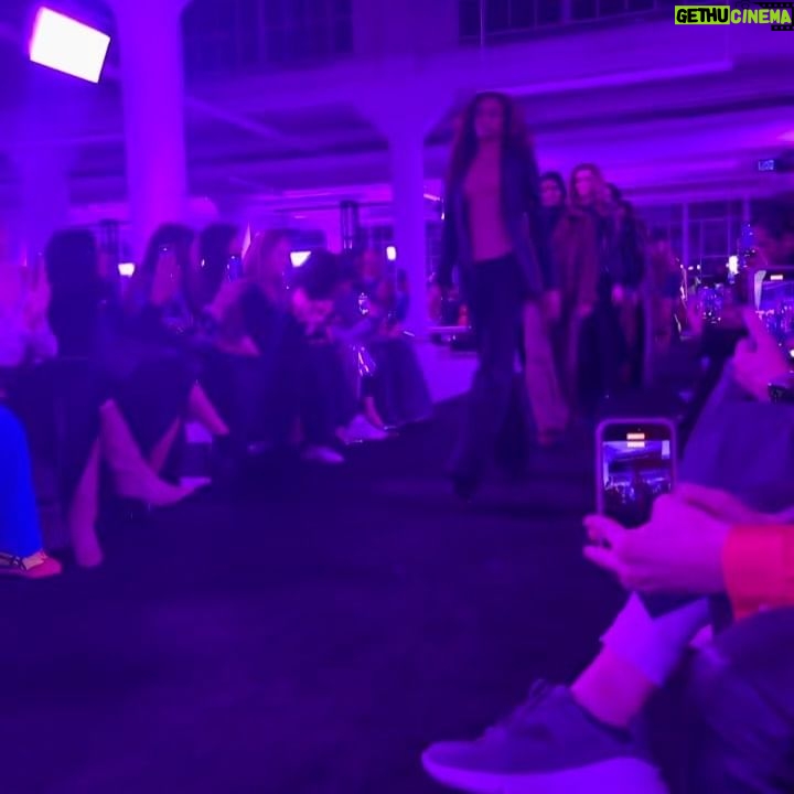Mickey Guyton Instagram - The best night — here for NYFW 🖤 I LOVE @sergiohudson so much! So incredibly talented. He actually made my superbowl dress! 🔥