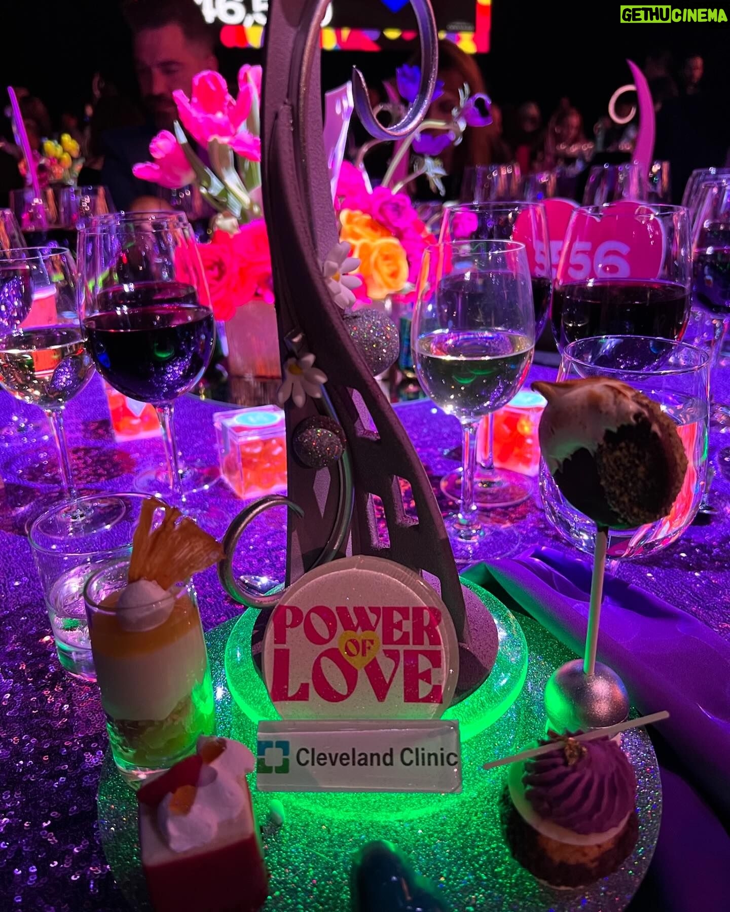 Mickey Guyton Instagram - Celebrated @blakeshelton last night at the Power of Love gala all while raising funds for @ccnevadakma to support their treatments and brain health research. Thank you so much for having me! ❤️ 📷: @gettyimages & Madeline Carter/ @reviewjournal