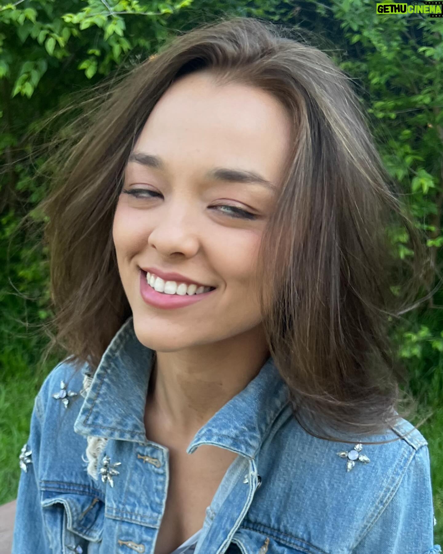 Midori Francis - 22.6K Likes - New hair! Still care. So much xo