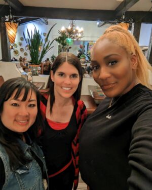 Mignon Von Instagram - #la photo dump 
#polatteu #womenrock #queencharlotte #melsdiner