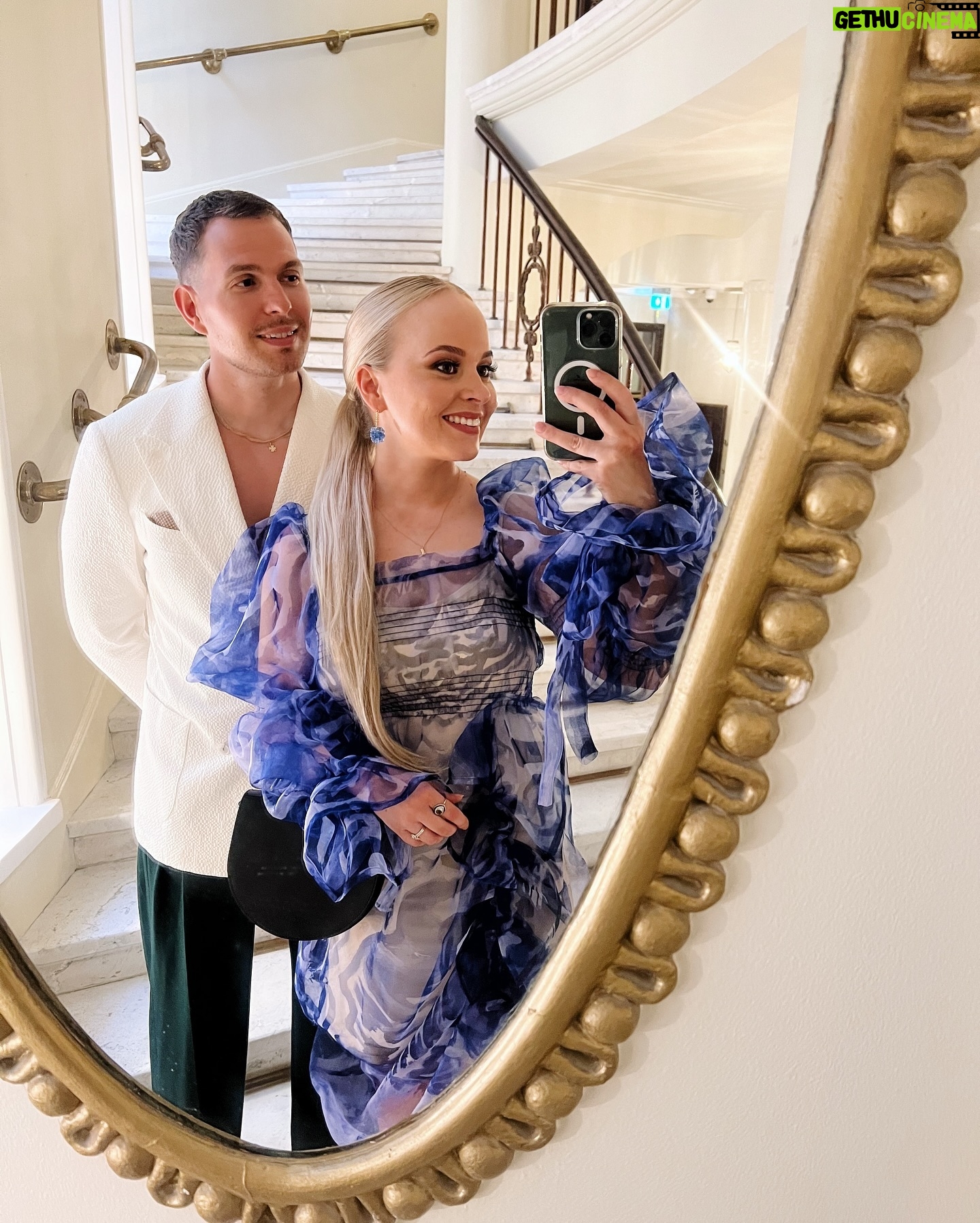 Miisa Rotola-Pukkila Instagram - What a week!đźâđš Nyt tĂ€ssĂ€ kesĂ€n kynnyksellĂ€ muistutan itseĂ€ni ja teitĂ€, ettĂ€ kivatkin asiat kuormittavat. TĂ€n viikon vastapainoksi tarvitsen pötköttelyĂ€, hiljaisuutta ja pulahduksia mereen.đ