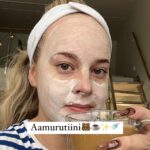 Miisa Rotola-Pukkila Instagram - Marraskuinen aamurutiini✨🐻🚿☕️🎄🫶🏼