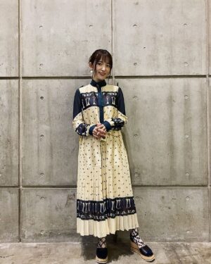 Mikako Komatsu Instagram - AnimeJapan参加してきました〜！

結婚指輪物語
人間不信の冒険者たちが世界を救うようです
ロマンティック・キラー(NETFLIX)

のステージに登壇しました！

ご来場&ご視聴ありがとうございました😊

イベント会場はとても活気に溢れてて、かつての雰囲気が戻ってきた感じでしたね〜！！楽しい時間でした！！

イベントの登壇自体、実に半年以上ぶり！！

衣装かわいいじゃろ！！
着れるか不安だったけど、無事に収まりました。肉が。笑

久々にお会いする人たちも多くて、嬉しかったなあー！

春といえばAnimeJapan！！
また来年も参加できますように〜！

最後の動画はよくある、写真かと思ったら動画だったやーつ📸