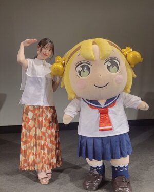 Mikako Komatsu Instagram - 来たぞ名古屋〜！！！！！

帰るぞ東京〜！！！！！笑

何年かぶりの名古屋でのイベントでした！

八十亀ちゃんかんさつにっき
Blu-ray発売記念イベント
「今回もありがとさん！」
　

地元トークで盛り上がったり
作品の話を振り返ったり
楽しい時間でした🍤

名古屋の美味しい食べ物もたくさん…！
大変満腹でございます。(:3)っ⌒つ

やん菜ちゃんが髪の色が赤いので、ちょっと衣装とアクセサリーに赤みを足してみました。

どっちかというと…エビカラー…？🦐🦐

まだまだこれからも、作品が続きますように…！

ありがとうございました〜！！