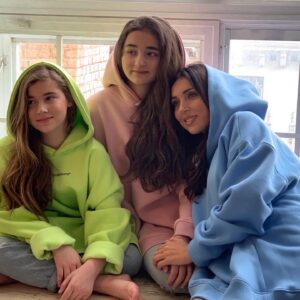 Mikella Abramova Instagram - Happy birthday, mom) 
Спасибо что всегда рядом, всегда знаешь что сказать и сделать в нужный момент, спасибо что всегда поймёшь, всегда дашь совет. Спасибо ты есть! You’re the greatest, strongest, smartest mom and woman in my life and I don’t think it is humanly possible to put into words how much I love you. 
С днём рождения ♥️
(второй слайд чисто legend)