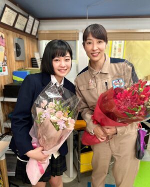 Miki Mizuno Instagram - ⠀
ドラマ「星降る夜に」ご視聴ありがとうございました！
北斗と桜の母娘ショットを🌸
⠀
見逃した方はTVerでぜひ！
Blu-ray・DVDの発売も決定しました👏
⠀
#星降る夜に
#テレビ朝日
#吉柳咲良 さん
#水野美紀 
⠀
【by staff】