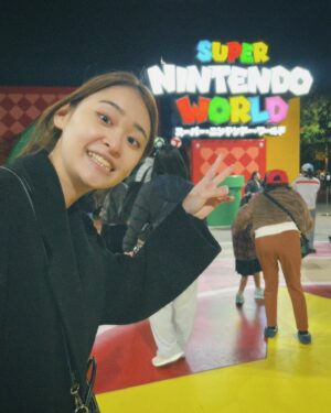 Miki Yanagi Instagram - ユニバ！モンハンやりたくて行ってきた！
ギンセンザルのカチューシャつけてる人1人もいなかった😇