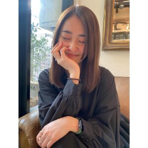 Miki Yanagi Instagram - 髪の毛つやぁつやぁ
本当にいつも素敵に仕上げてくてありがとうございます🥺❤️

@belle_kana 
@belle_airi