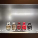 Miki Kawanishi Instagram - この間 @givenchybeauty の 新作発表会に行って来た🖤 ドレスコードあったから珍しく おめかしして赤ワンピ💃 新作のリップ塗って頂きました✨ 個人的にはスウォッチ一番左の9番がお気に入り！ あと唇の色消しで使って頂いた コンシーラーがあまりにも良すぎたから 後日店頭行って買ってきた！笑 明るめのN80番推しです( ᷇ᵕ ᷆ ) 最近暑くてなるべく外出控えてるんだけど（早） 久々のおめかしで素敵な場所行けて 引きこもりはテンション上がりました😌笑 #givenchy #givenchybeauty #フォールコレクション #ルージュアンテルディ
