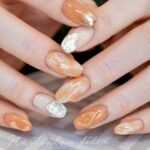 Miki Kawanishi Instagram - 💅🫧 先月はさっぱりしたい気分だったので 珍しくオレンジネイル🍊(⸝⸝ ◜~◝⸝⸝) いつもありがとうございます🥰 @nailsalon_filer #ネイル #ジェル #ジェルネイル #ネイルデザイン #nail #nailart #jellnail #みきぽんネイル #夏ネイル #オレンジネイル #爽やかネイル