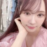 Miki Kawanishi Instagram - 🌸🤍 写真は去年の(⸝⸝ ◜~◝⸝⸝) あっ、muice新作発売されたよー😽 全部限定なので店舗見てみてね🤍 #muice #ミュアイス #プチプラコスメ #新作コスメ #バレンタインコスメ #チョコ食べたい