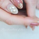 Miki Kawanishi Instagram - 💅💠 数ヶ月前の( ᵒ̴̶̷᷄꒳ᵒ̴̶̷᷅ )🤍 @nailsalon_filer ありがとうございます🫶 #ネイル #ジェル #ジェルネイル #ネイルデザイン #nail #nailart #jellnail #みきぽんネイル #キルティングネイル #シェルネイル