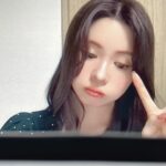 Miki Kawanishi Instagram - じわじわ、ゆっくり いいかんじで伸びてきたけど 切らなきゃいけないことに なりそうです( ᷇࿀ ᷆ )ちっくちょー！ #前髪 #流し前髪 #いつになったら定着できるのか