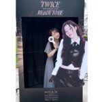 Miki Kawanishi Instagram - タイ公演行ってきたー！✈️🇹🇭 行く前からみんなに 暑いよ、大丈夫？ って言われてすごい怯えてたんだけど 行ったら楽しかった😭❤️‍🔥 確かに暑かったけど ギャツビー×扇風機で乗り切った 首前後ギャツビーまじでいいよ ミナマネーくれた方ありがとうございました🥺 タイのセブン大好きになった とびこおにぎり美味しかった CoCo壱あってテンション上がった パッタイにライムかけたら美味しかた トムヤムクンパクチー強すぎて泣いた ココナッツジュースサトウキビの味 ご飯の話しかしてねえ！ TWICEちゃんタイに連れてってくれて ありがとう🥺🫶本当楽しかった！！ #タイ人みんな良い人 #タイまで1人で行ったけど空港着いたらすぐマーキュリー居た #謎の安心感