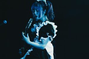 Miku Kobato Instagram - 🕊🌏🇯🇵
2024.2.22 
BAND-MAID 10TH ANNIV. TOUR 番外編
thanks photo by @pickles_0808

時間が過ぎるのは早いもので
もう先月のことですっぽ。
2024年初お給仕
ありがとうございましたっぽ🕊
横アリの番外編でしたが、
皆様ご満足いただけましたでしょうかっぽ？？
なかなかレアな曲が
詰まっていたと思いますっぽ！
写真も素敵っぽ。🕊
次回のお給仕は
3月20日
アコースティックお給仕。
こちらもお楽しみにっぽ〜！！

#bandmaid #2024 
#にゃんにゃんにゃんの日🐱 
#お給仕