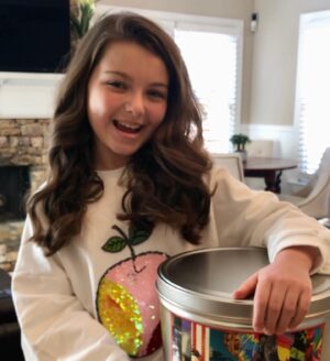 Mila Harris Instagram - 🍭 Thank you @shanellegray @swmgmnt1 for the delicious 😋 treats! Big movie booking = big sugar rush!! Love my team!🍬🍫💝 @swmgmnt1 @shanellegray @osbrinkagency @peoplestoreagency #actor #life #love #star #child #lead #role #feature #film #studio #movie #comingsoon #bookedit #big #news #cantwait #thankful #blessed #candy