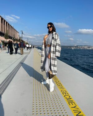 Mila Kalađurđević Instagram - #sunday #galataport