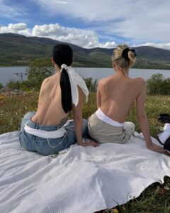 Milena Smit Instagram - beautiful memories with my fav people 🌿💜