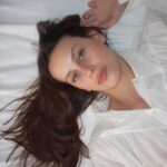 Milena Smit Instagram – las mujeres me preguntan por la calle
niña cómo estás?
está mal decir que demasiado bien