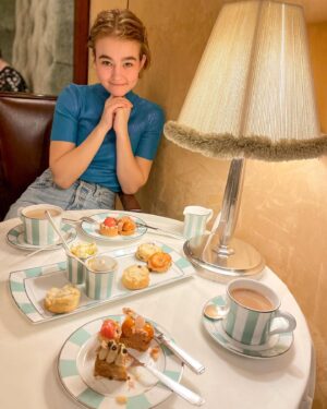 Millicent Simmonds Instagram - Thank you! @claridgeshotel 🫖