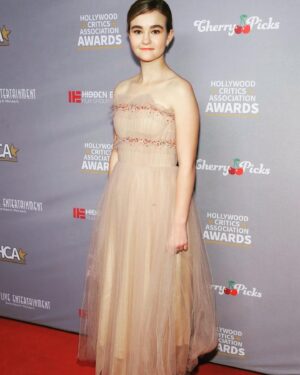 Millicent Simmonds Instagram - Thank you @hollywoodcriticsassociation what an amazing night and I’m so honored to be recognized! ❤️