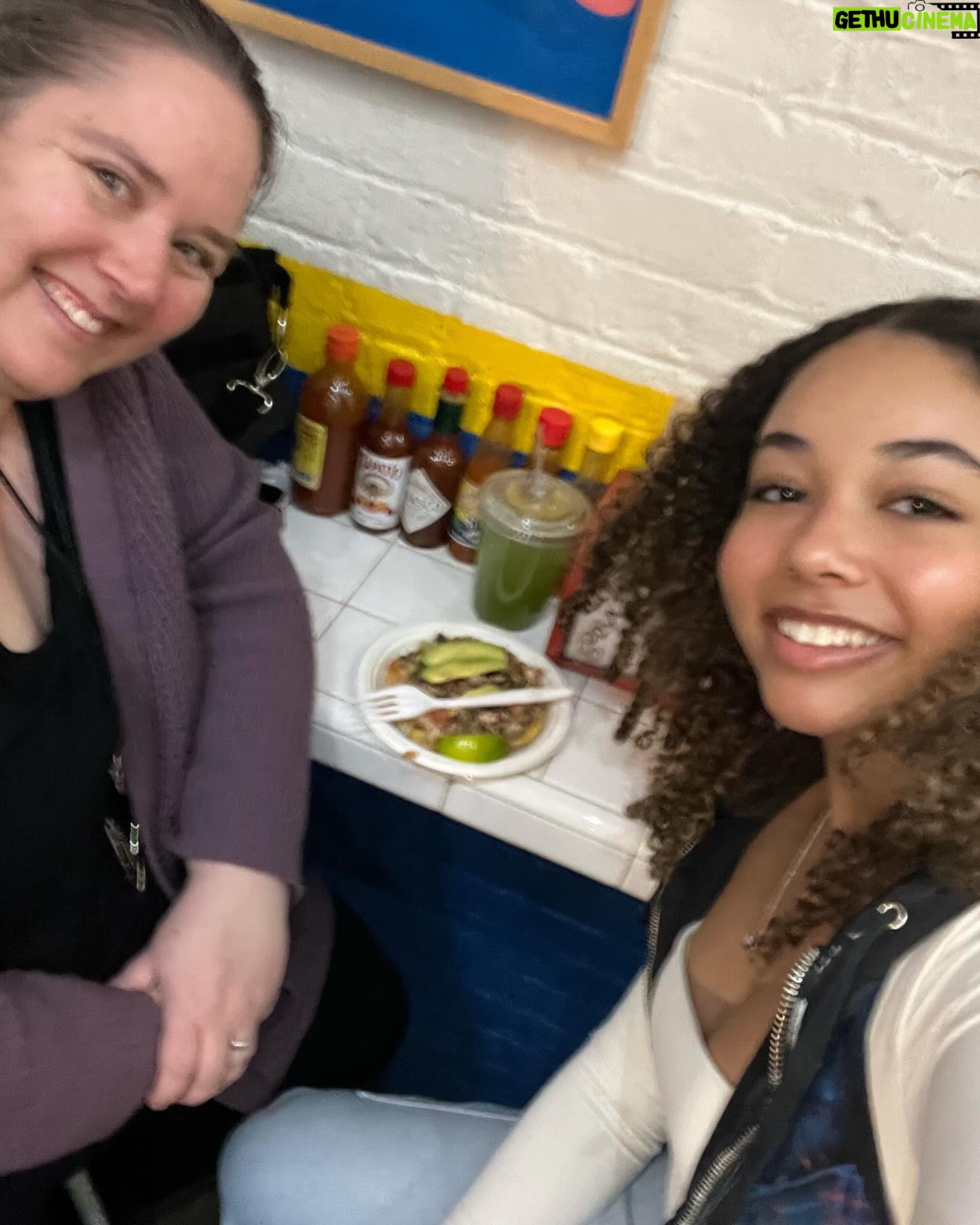 Millie Davis Instagram - a little mother-daughter trip to nyc 🗽😉