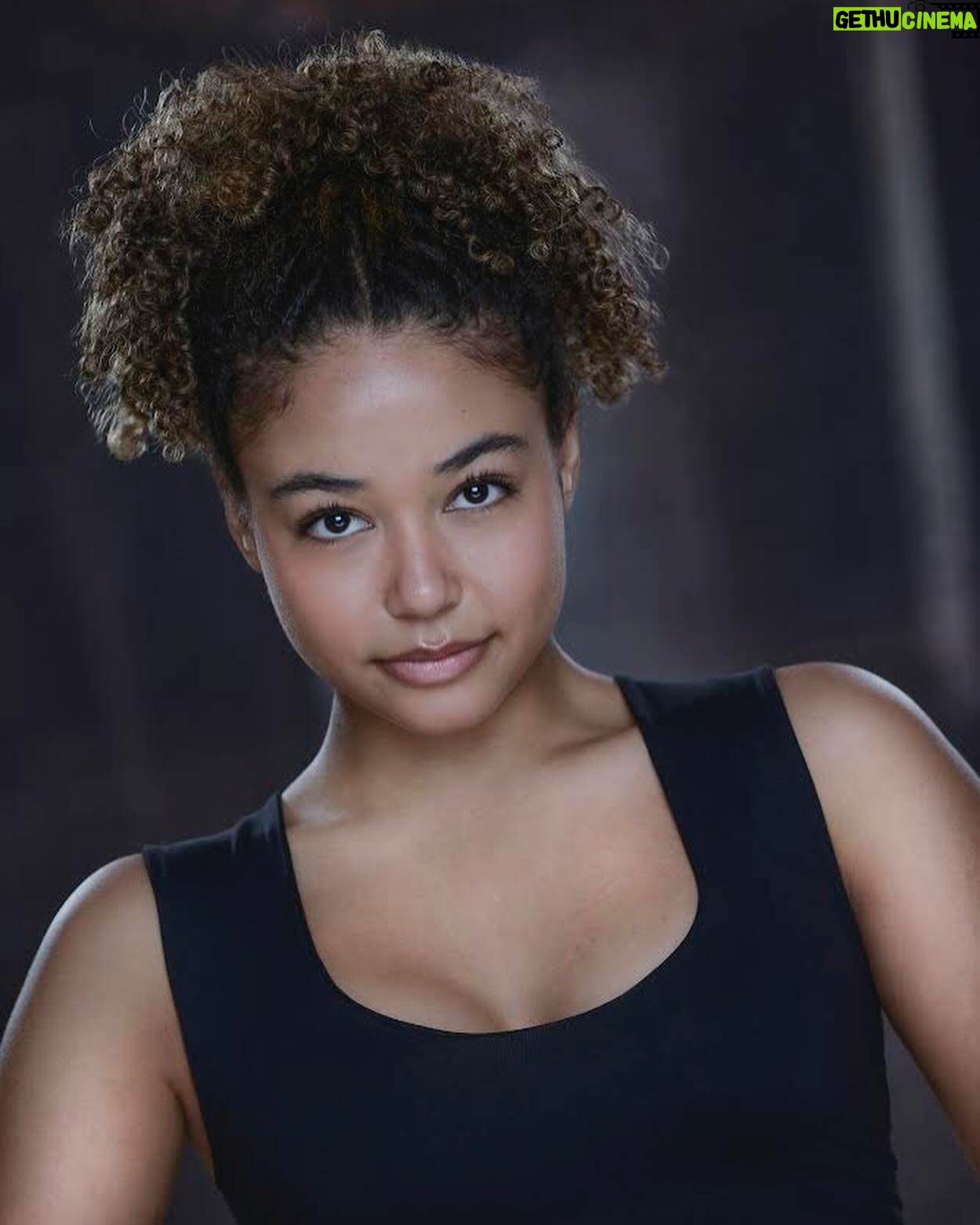 Millie Davis Instagram - new headshots by the wonderful @denisegrant1 🤍