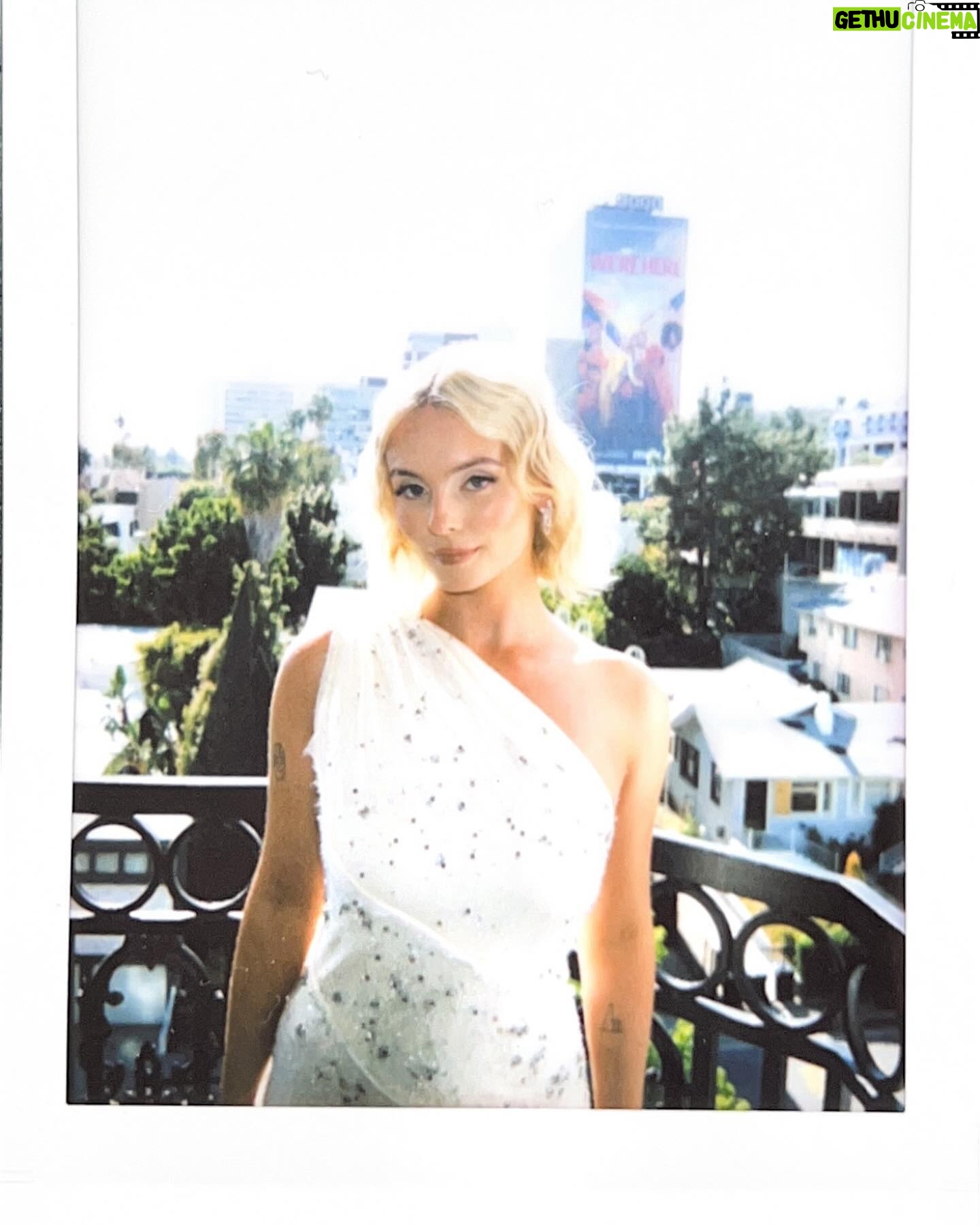 Millie Gibson Instagram - Swingin’ into our LA premiere🎙️🌴🪩🎞️🎟️ (..yes we ended up at in and out 🍔) You’re all so special, thank you for everything 🫶🏻 Photographer: Jessica “Yeya” Chávez, @thisisyeya for @elleuk ‘Get Ready With Me’ @nishajohny & @jonathanjacobs_ Stylist: Jenny Kennedy, @jennedykennedy, wearing @fendi Hair: Narad Kutowaroo, @naradkutowaroo Makeup: Tori McConkey, @torimcconkeymakeup Tan: @dolceglow @publiceyecomms @sainoutalent @disneydoctorwho @bbcdoctorwho