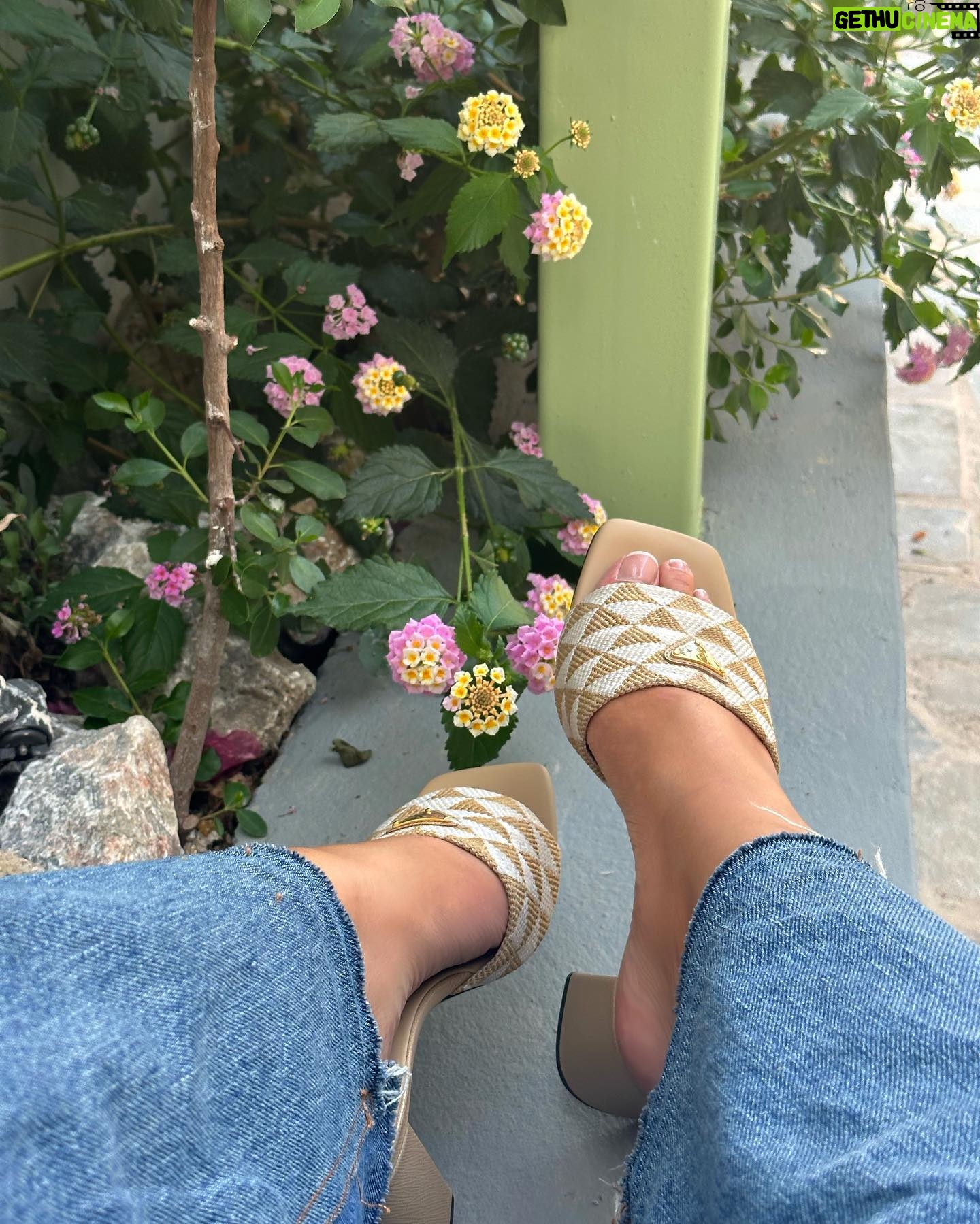 Millie Taylforth Instagram - Put the double Ds in double denim 🙏🏼