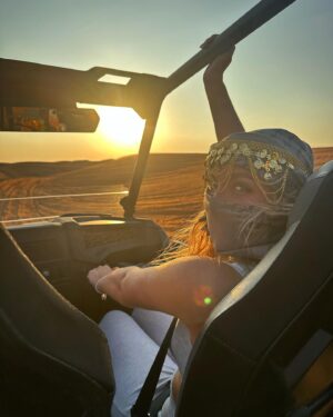 Millie Taylforth Instagram - Dubai you were fun.. until you weren’t 🙃