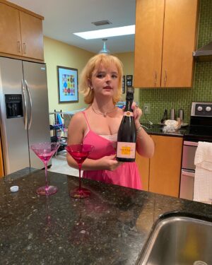Milly Shapiro Instagram - 🍸21 🍸