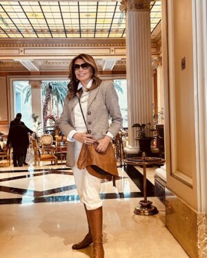 Mimi Denissi Instagram - Πριν την προβα.@hotelgrandebretagne Always the best!!! #photoshoot