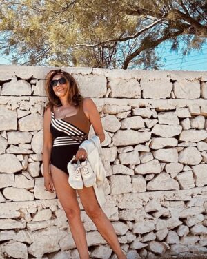 Mimi Denissi Instagram - Κυκλαδες!!!Κιμωλος!! Ένα μικρό νησάκι με χίλιες παραλίες!! Με ξετρέλανε!!! #bonanzabeach #magnificent #greece #bestsummerplace