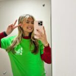 Mimi Webb Instagram – 🫀🫀my month breakdown so far: 

1. Studio has been INCREDIBLE I can’t wait for you guys to hear this music & when I say new I mean NEW 🤣 I’m finally getting to know myself better❤️ 
2. I got my biggest plaque everrr!! whaattt crazy moment 
3. Countryside walks with my pups 🐶 
4. Dinner with the parents ❤️ god I love them 
5. My girlies taking pics of Rebecca’s bow & dress sexyyyyy
6. Studio day with LEGENDS!!
7. Beef Wellington my favorite food on the planet recently lol 
8. & my amazing day at the Greenwich food bank helping out with @trusselltrust (lots more content coming around that & I can’t wait to share!!!) ❤️ so much love !!!