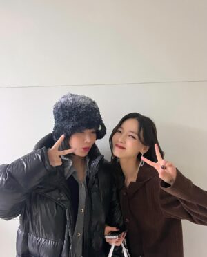 Min Sun-ye Instagram - 못하는거 없는 커리어워믄 유비뇽🤎 
격하게 고맙구 응원해 언니, 알랍🪽 

#썬제니랑윱