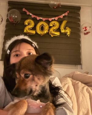 Min-seo Instagram - 쿠마랑 둘이 홈파티❤️‍🔥
와라 2024!