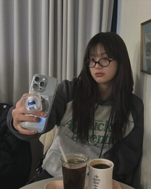 Min-seo Instagram - 추..추워!🥶