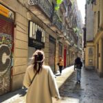 Min-seo Instagram - 걷는 곳마다 예쁘고 따듯했다! 🌹❤️ 이제 낭만의 도시 파리로…😎 #Barcelona #🇪🇸