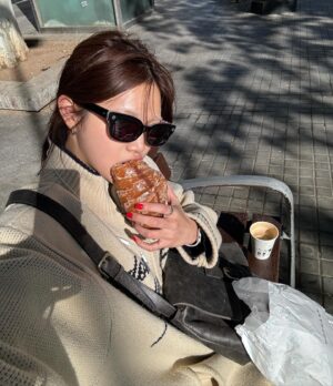 Min-seo Instagram - 소화제 하루에 두번씩 챙겨먹는건 필수라고~

🇪🇸#Barcelona #selfie 모음zip📁