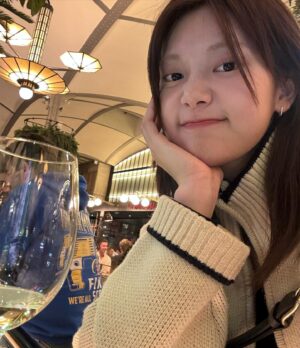 Min-seo Instagram - 소화제 하루에 두번씩 챙겨먹는건 필수라고~

🇪🇸#Barcelona #selfie 모음zip📁